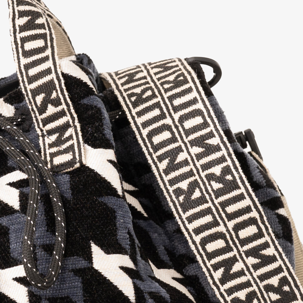 Chenille NY Houndstooth ジャカード ショルダーバッグ Black / BBB-2156-25FW-c1