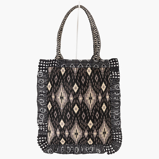 Iroquois Jacquard Frill Tote / BBB-2194-26fw-c2 Black