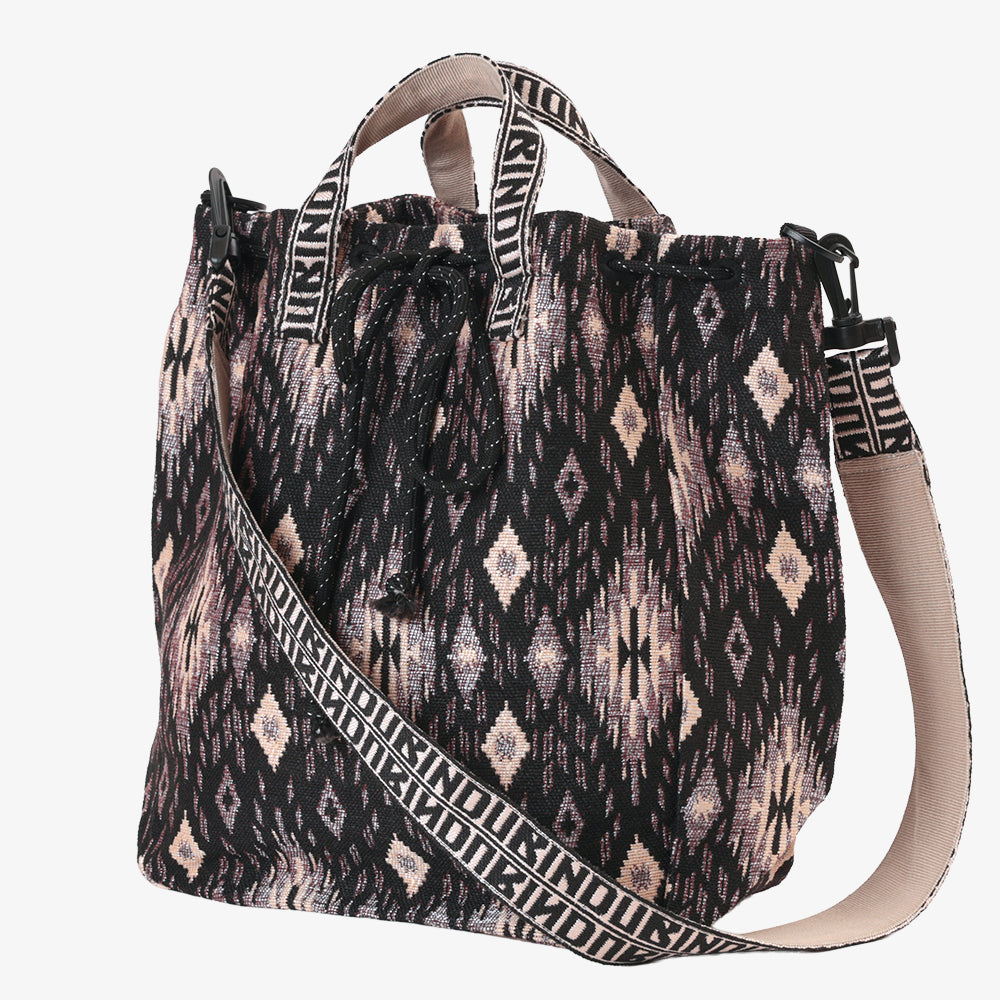 Iroquois Jacquard Mochila Bag / BBB-2196-26fw-c2 Black